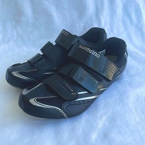 Shimano indoor cycle shoes!  SPD-SL womens size 40 (9-9.5US) model SH-WR32L